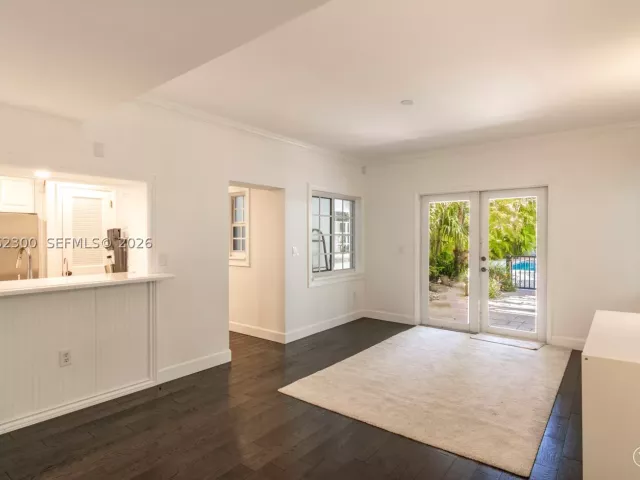 4-bedroom home for rent in Coral Gables - 709 Aledo Ave 0 - MondialRealty