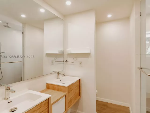 4-bedroom home for rent in Coral Gables - 709 Aledo Ave 0 - MondialRealty