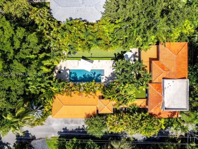 4-bedroom home for rent in Coral Gables - 709 Aledo Ave 0 - MondialRealty