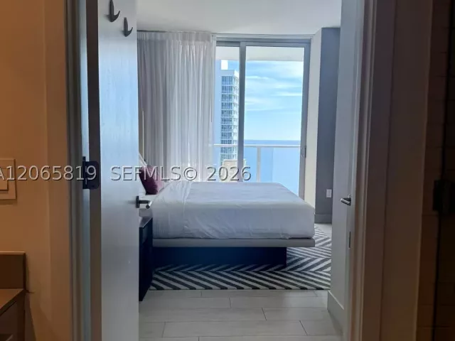 2-bedroom condo for rent in Hollywood - 4010 S Ocean Dr T3507 - MondialRealty