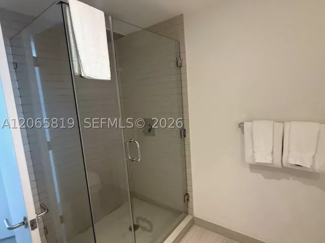 2-bedroom condo for rent in Hollywood - 4010 S Ocean Dr T3507 - MondialRealty