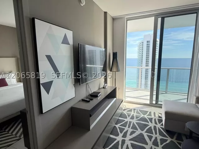 2-bedroom condo for rent in Hollywood - 4010 S Ocean Dr T3507 - MondialRealty