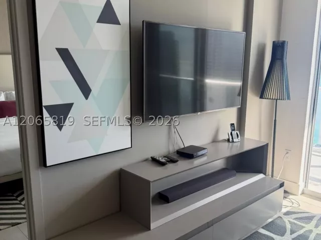 2-bedroom condo for rent in Hollywood - 4010 S Ocean Dr T3507 - MondialRealty