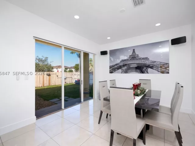 4-bedroom home for sale in Homestead - 1046 NE 17th Ter - MondialRealty