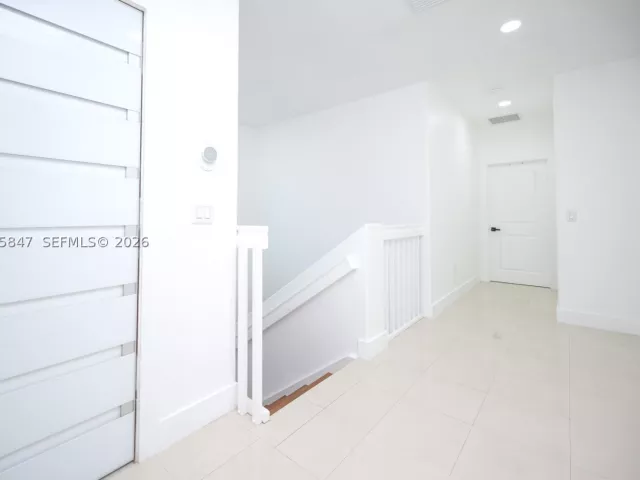 4-bedroom home for sale in Homestead - 1046 NE 17th Ter - MondialRealty