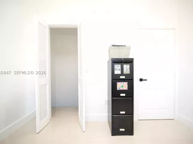 4-bedroom home for sale in Homestead - 1046 NE 17th Ter - MondialRealty