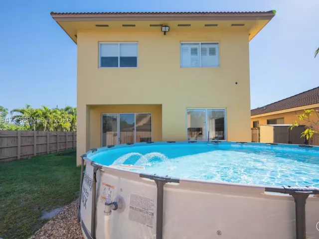 4-bedroom home for sale in Homestead - 1046 NE 17th Ter - MondialRealty