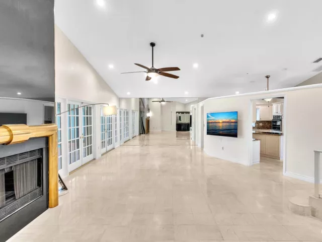 3-bedroom home for rent in Boca Raton - 22595 ESPLANADA Circle W - MondialRealty
