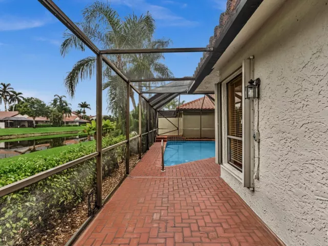 3-bedroom home for rent in Boca Raton - 22595 ESPLANADA Circle W - MondialRealty