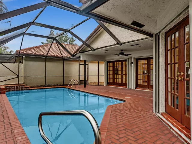 3-bedroom home for rent in Boca Raton - 22595 ESPLANADA Circle W - MondialRealty