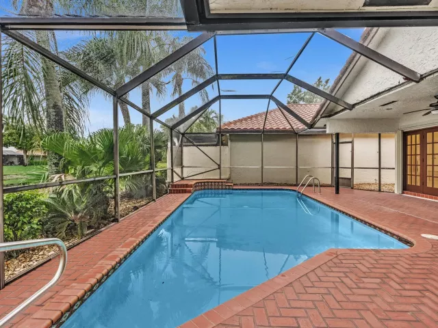 3-bedroom home for rent in Boca Raton - 22595 ESPLANADA Circle W - MondialRealty