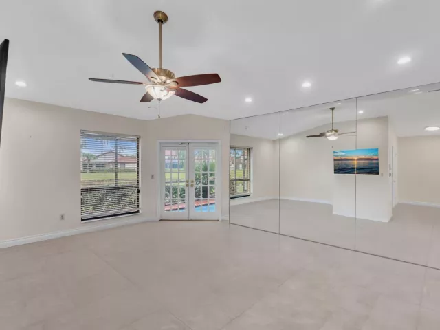 3-bedroom home for rent in Boca Raton - 22595 ESPLANADA Circle W - MondialRealty