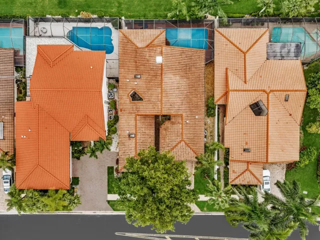 3-bedroom home for rent in Boca Raton - 22595 ESPLANADA Circle W - MondialRealty