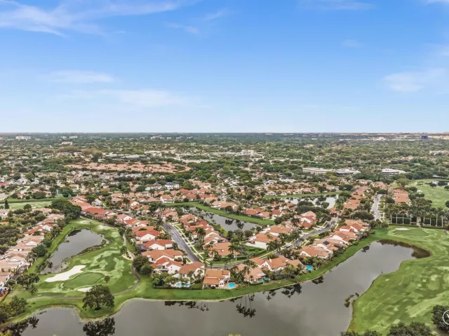 3-bedroom home for rent in Boca Raton - 22595 ESPLANADA Circle W - MondialRealty