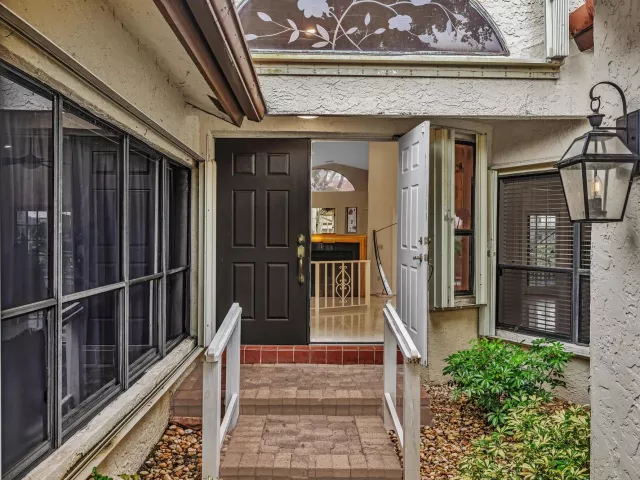 3-bedroom home for rent in Boca Raton - 22595 ESPLANADA Circle W - MondialRealty
