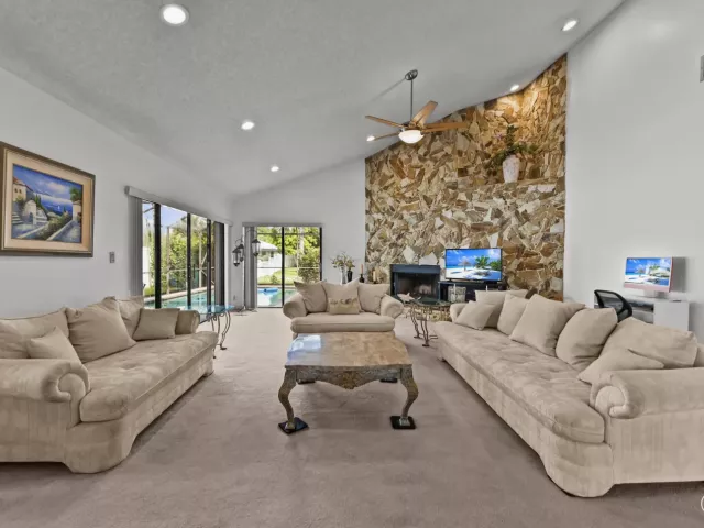 3-bedroom home for sale in Boca Raton - 7131 NW 3rd Avenue - MondialRealty