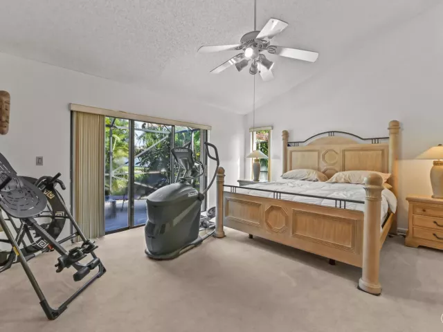 3-bedroom home for sale in Boca Raton - 7131 NW 3rd Avenue - MondialRealty