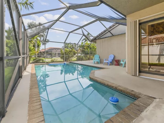 3-bedroom home for sale in Boca Raton - 7131 NW 3rd Avenue - MondialRealty