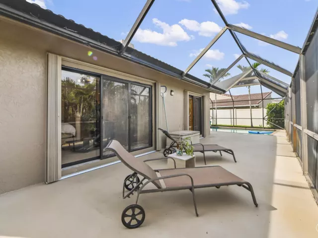 3-bedroom home for sale in Boca Raton - 7131 NW 3rd Avenue - MondialRealty