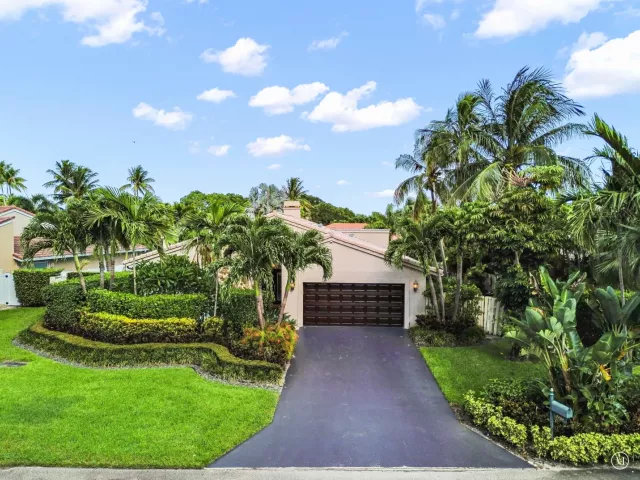 3-bedroom home for sale in Boca Raton - 7131 NW 3rd Avenue - MondialRealty