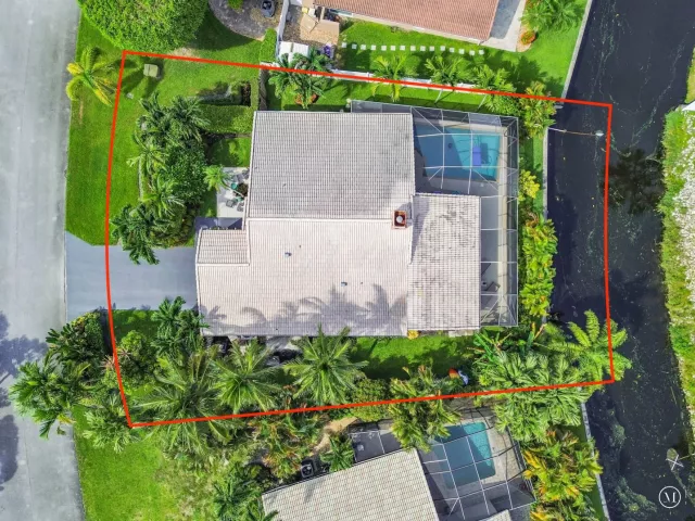3-bedroom home for sale in Boca Raton - 7131 NW 3rd Avenue - MondialRealty