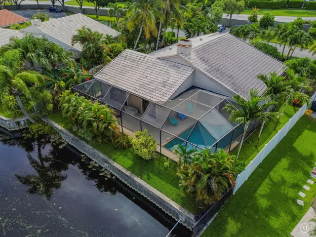 3-bedroom home for sale in Boca Raton - 7131 NW 3rd Avenue - MondialRealty