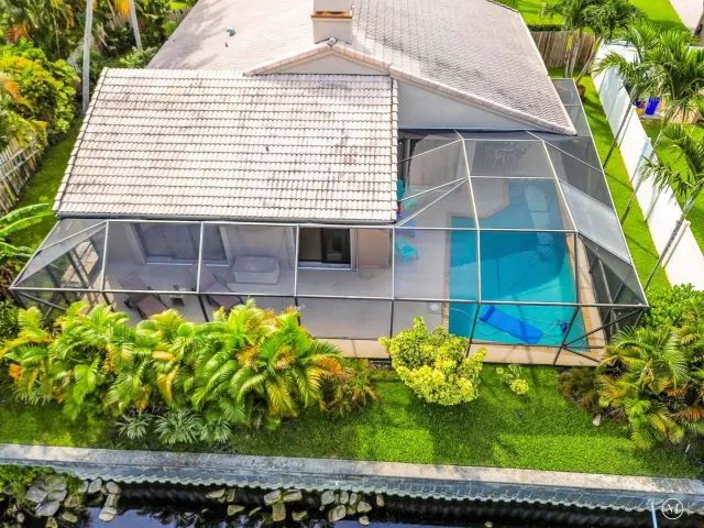 3-bedroom home for sale in Boca Raton - 7131 NW 3rd Avenue - MondialRealty