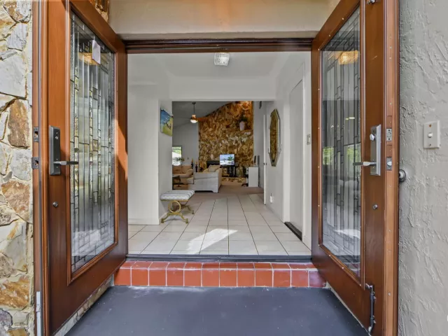 3-bedroom home for sale in Boca Raton - 7131 NW 3rd Avenue - MondialRealty