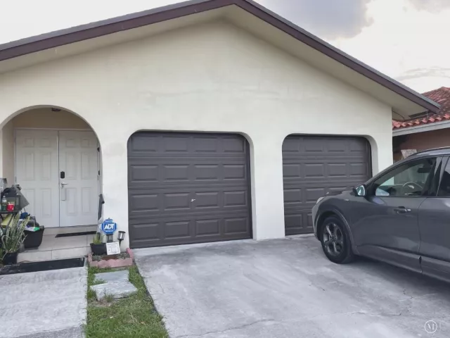 3-bedroom home for sale in Miami - 4874 SW 142nd Place - MondialRealty