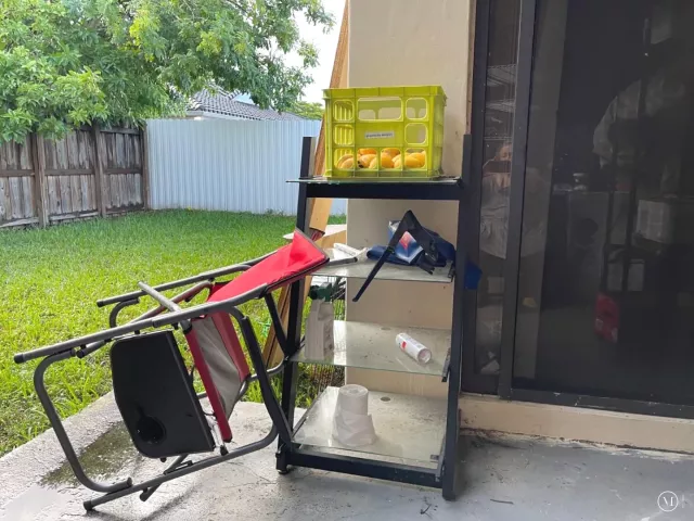 3-bedroom home for sale in Miami - 4874 SW 142nd Place - MondialRealty