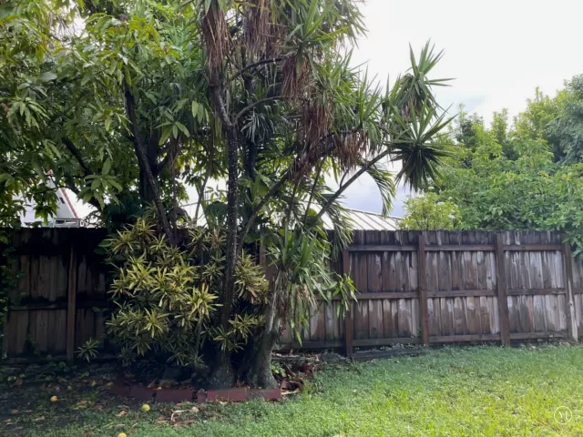 3-bedroom home for sale in Miami - 4874 SW 142nd Place - MondialRealty