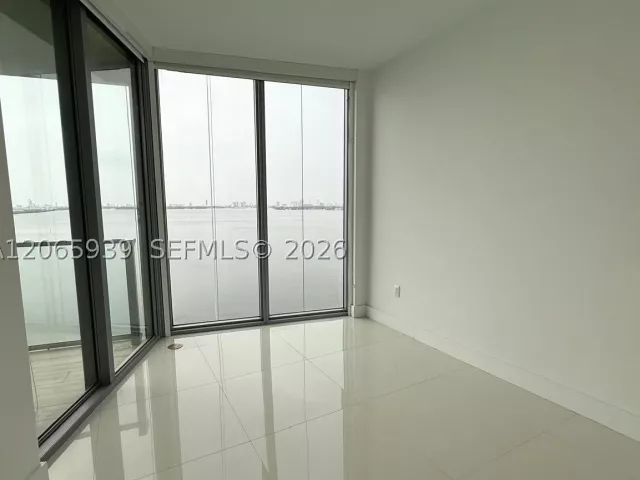 2-bedroom condo for rent in Miami - 2900 NE 7th Ave 1606 - MondialRealty