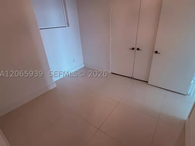 2-bedroom condo for rent in Miami - 2900 NE 7th Ave 1606 - MondialRealty