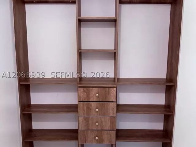 2-bedroom condo for rent in Miami - 2900 NE 7th Ave 1606 - MondialRealty