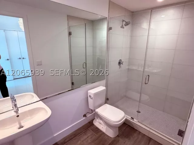 2-bedroom condo for rent in Miami - 2900 NE 7th Ave 1606 - MondialRealty