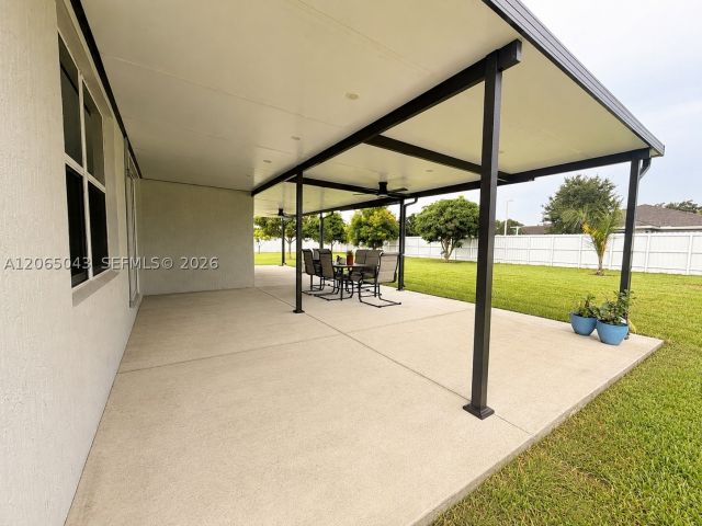 3-bedroom home for sale in Homestead - 30662 SW 193rd Ct - MondialRealty