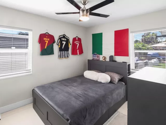 3-bedroom home for rent in Fort Lauderdale - 1341 NW 5th Avenue - MondialRealty