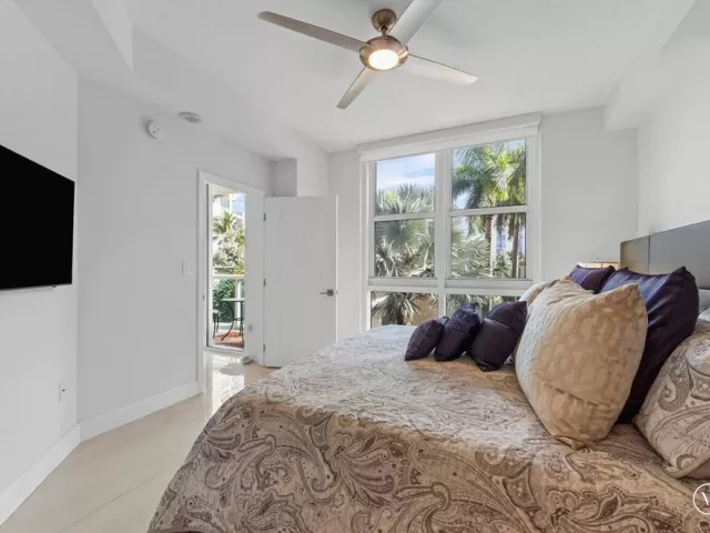 2-bedroom condo for sale in Fort Lauderdale - 347 N New River Drive E 310 - MondialRealty