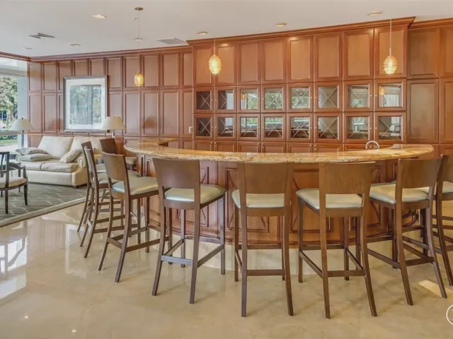 2-bedroom condo for sale in Fort Lauderdale - 347 N New River Drive E 310 - MondialRealty