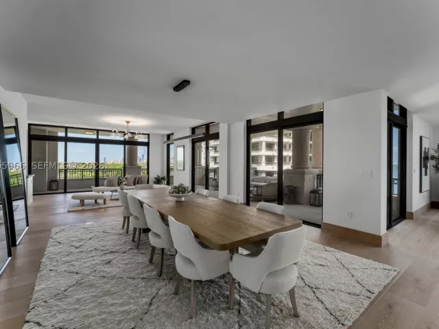 5-bedroom condo for sale in Miami Beach - 7061 Fisher Island Dr 7061 - MondialRealty