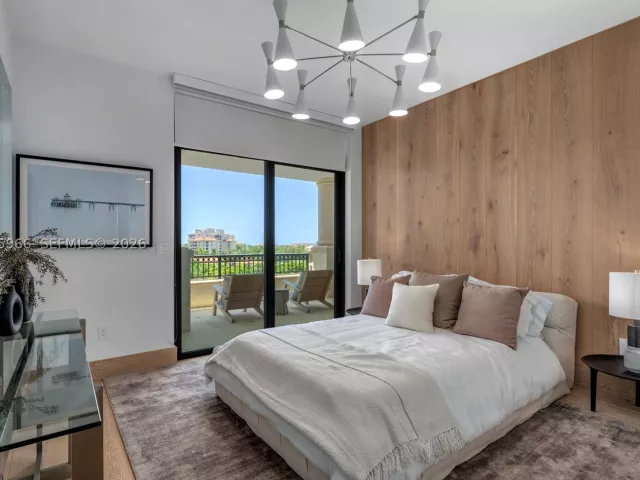 5-bedroom condo for sale in Miami Beach - 7061 Fisher Island Dr 7061 - MondialRealty