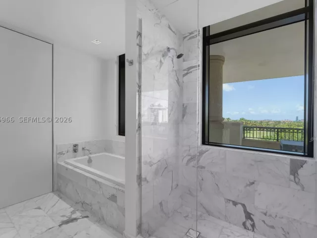 5-bedroom condo for sale in Miami Beach - 7061 Fisher Island Dr 7061 - MondialRealty