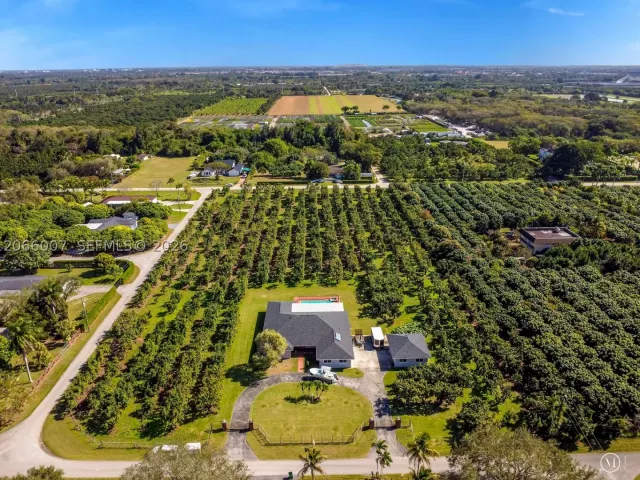 4-bedroom home for sale in Homestead - 23505 SW 153rd Ave - MondialRealty