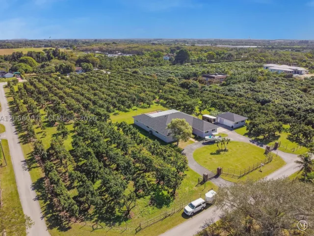 4-bedroom home for sale in Homestead - 23505 SW 153rd Ave - MondialRealty