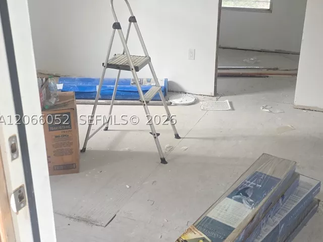 4-bedroom home for sale in Miami - 1368 NW 56th St - MondialRealty