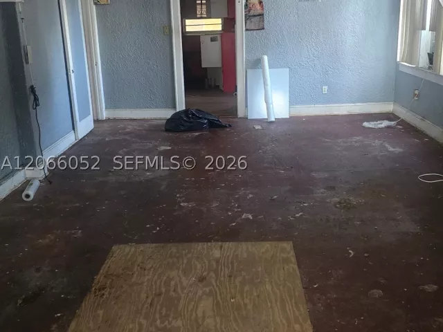 4-bedroom home for sale in Miami - 1368 NW 56th St - MondialRealty