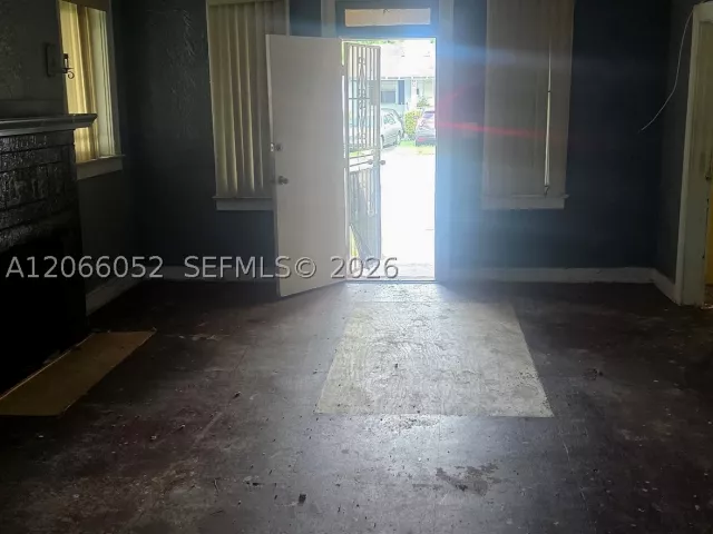 4-bedroom home for sale in Miami - 1368 NW 56th St - MondialRealty