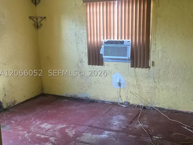 4-bedroom home for sale in Miami - 1368 NW 56th St - MondialRealty