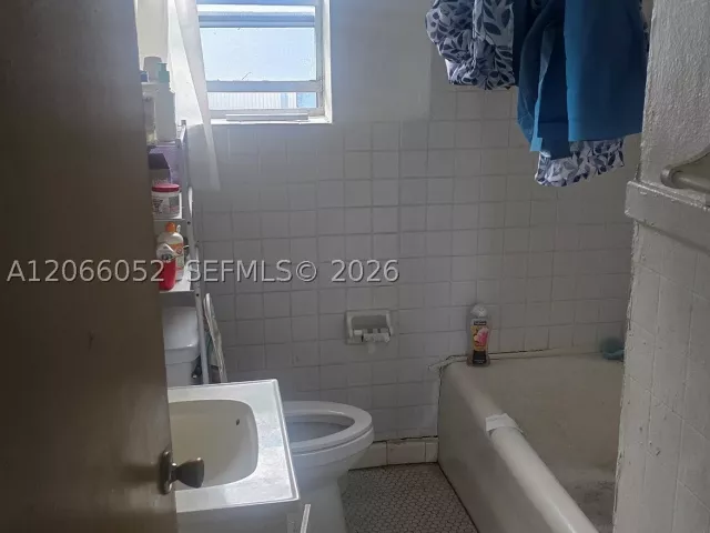 4-bedroom home for sale in Miami - 1368 NW 56th St - MondialRealty