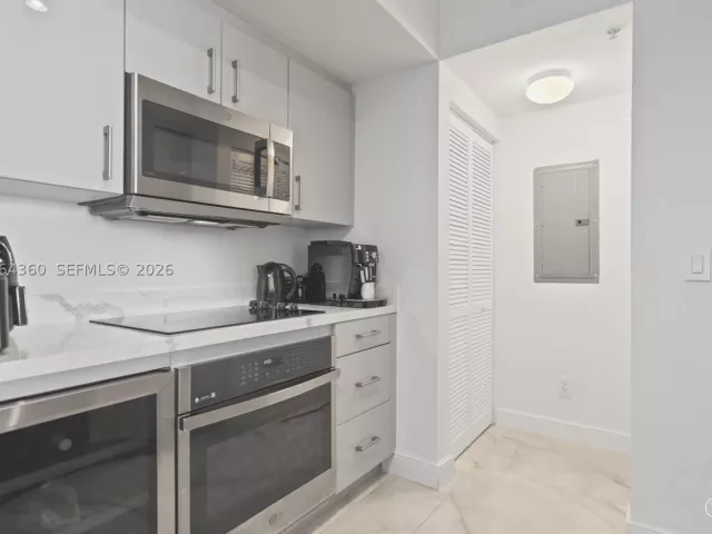 2-bedroom condo for sale in Miami - 325 S Biscayne Blvd 3421 - MondialRealty